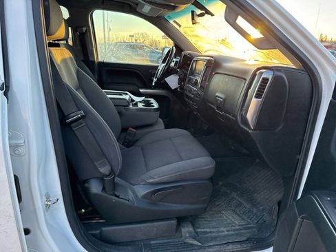 Used 2018 Chevrolet Silverado 1500 LT w/ All Star Edition image 10