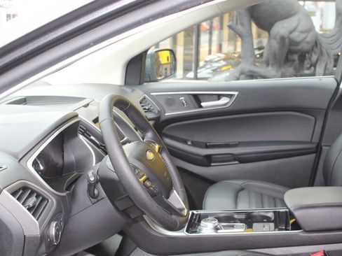 Used 2020 Ford Edge SEL w/ Convenience Package AWD/4WD image 17