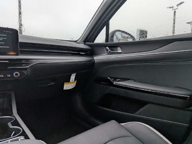 New 2027 Kia K5 GT-Line FWD image 16
