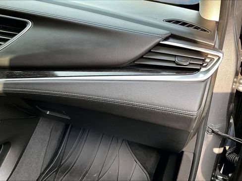 Used 2019 Buick Enclave Avenir w/ Avenir Technology Package image 16