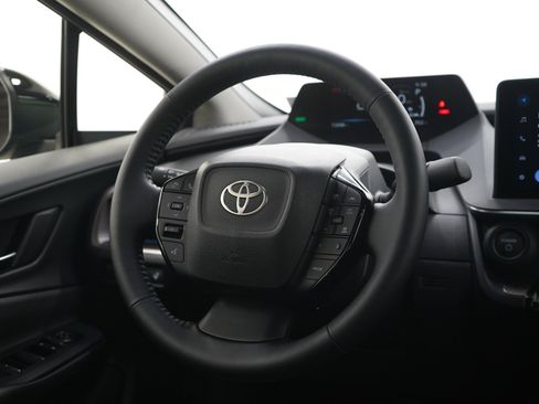 Used 2024 Toyota Prius XLE AWD/4WD image 14