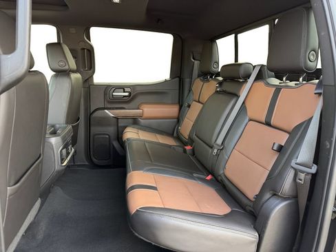 Used 2019 Chevrolet Silverado 1500 High Country AWD/4WD image 19