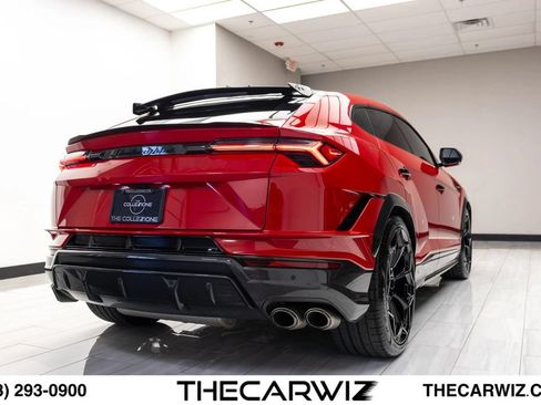 Used 2023 Lamborghini Urus Performante AWD/4WD image 35