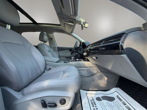 Used 2017 Audi Q7 3.0T Premium Plus w/ Premium Plus Package AWD/4WD image 29
