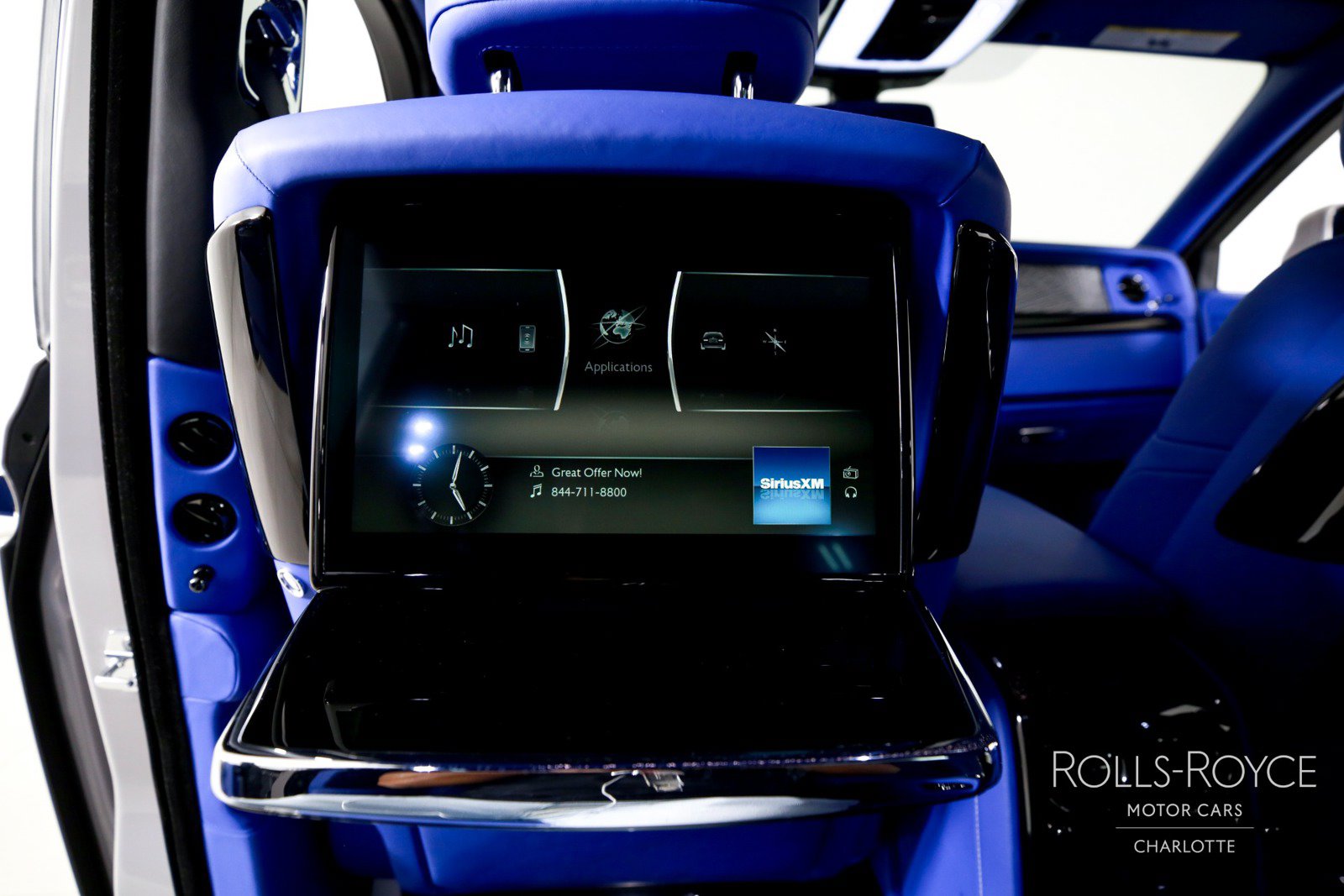 Used 2024 Rolls-Royce Phantom Sedan w/ The Phantom Package RWD image 21