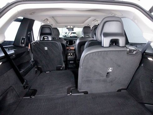 Certified 2025 Volvo XC90 B6 Plus w/ Protection Package Premier image 35