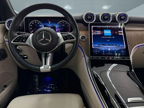 Used 2023 Mercedes-Benz GLC 300 4MATIC image 26