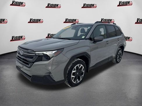 Used 2025 Subaru Forester Premium AWD/4WD image 1