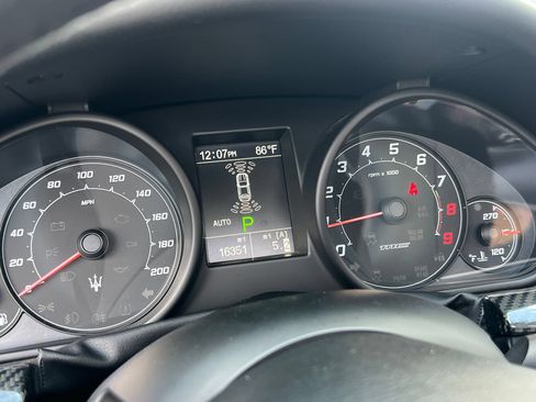 Used 2018 Maserati GranTurismo MC RWD image 23