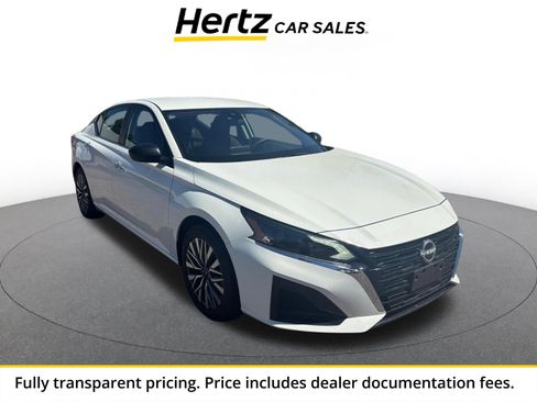 Used 2025 Nissan Altima 2.5 SV FWD image 1