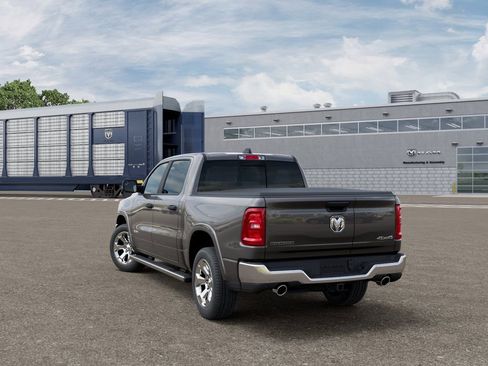 New 2026 RAM 1500 4x4 Crew Cab image 3