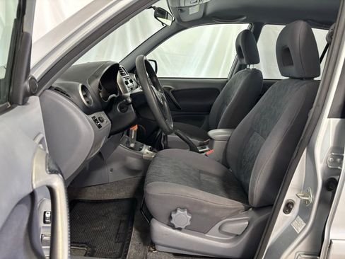 Used 2002 Toyota RAV4 2WD image 12