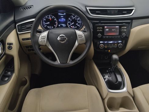 Used 2016 Nissan Rogue SV FWD image 22