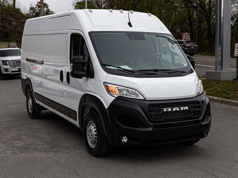 New 2026 RAM ProMaster 2500 FWD image 3