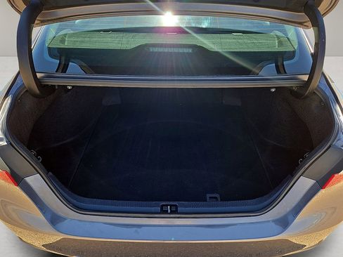 Used 2024 Toyota Camry SE w/ Convenience Package image 12