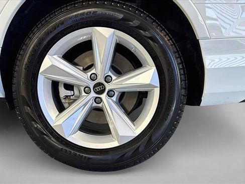 Used 2025 Audi Q7 2.0T Premium AWD/4WD image 29