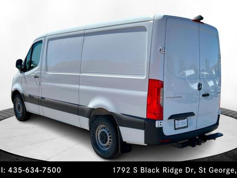 Used 2025 Mercedes-Benz Sprinter 2500 image 3