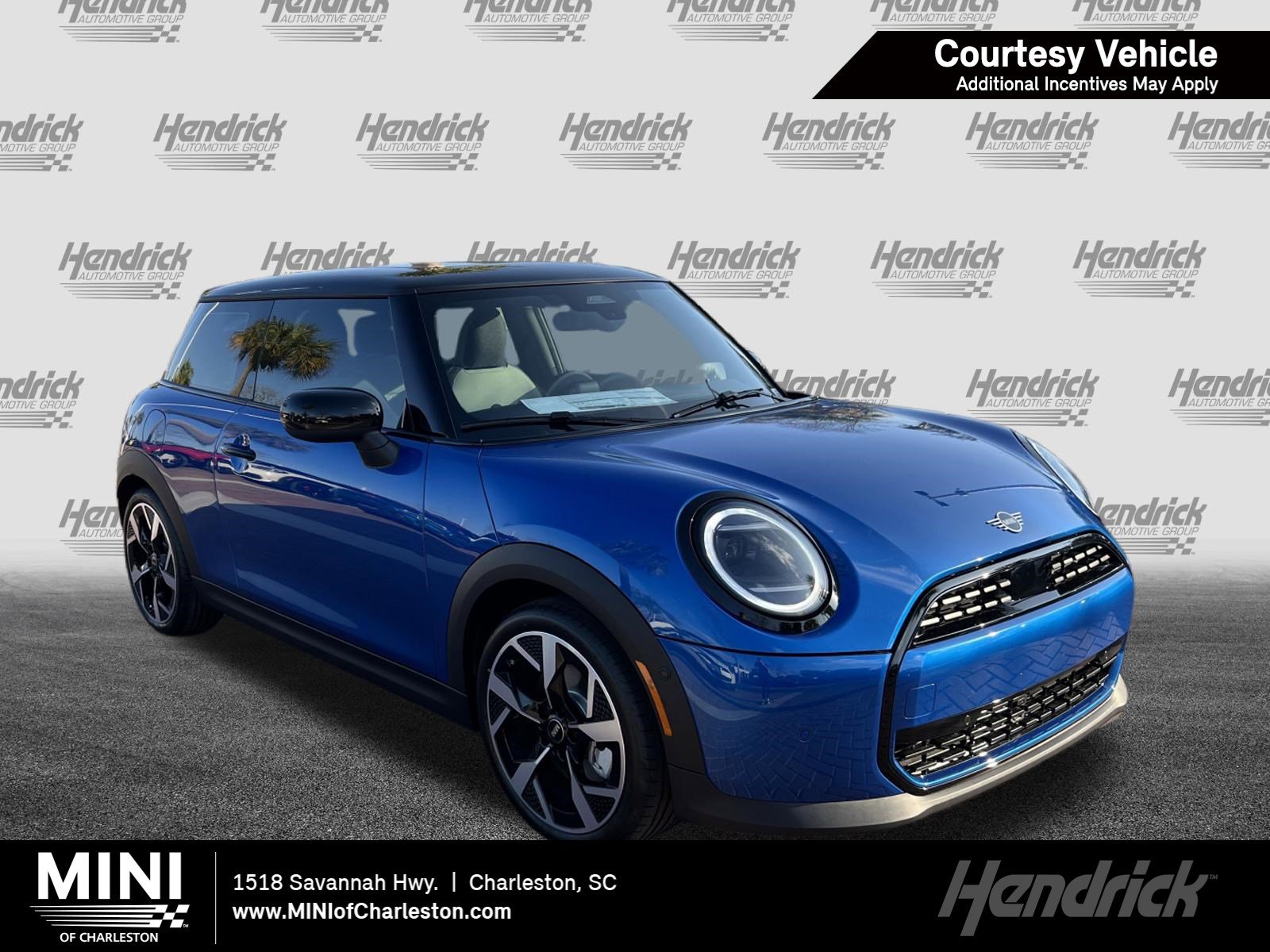 Used 2026 MINI Cooper 2-Door Hardtop FWD image 1