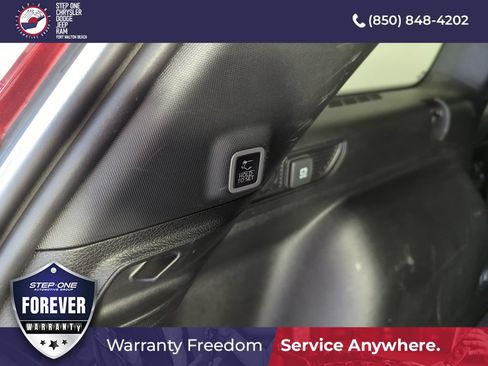 Used 2024 Jeep Grand Cherokee Altitude AWD/4WD image 29