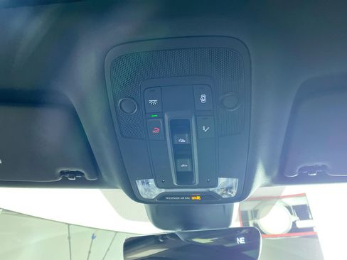 Certified 2025 Audi Q3 2.0T Premium Plus w/ Premium Plus Package image 7