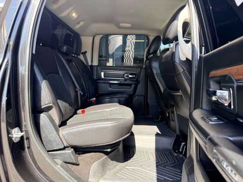 Used 2018 RAM 3500 Laramie w/ Convenience Group image 33