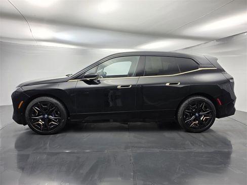 Certified 2023 BMW iX M60 image 7