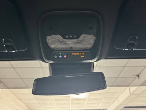 Used 2023 Chevrolet Colorado ZR2 w/ ZR2 Convenience Package III AWD/4WD image 22