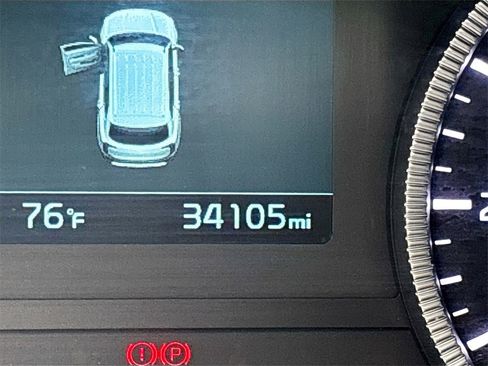 Used 2022 Kia Telluride EX w/ EX Premium Package image 17