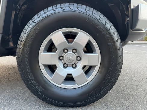 Used 2010 Toyota FJ Cruiser 4WD image 15