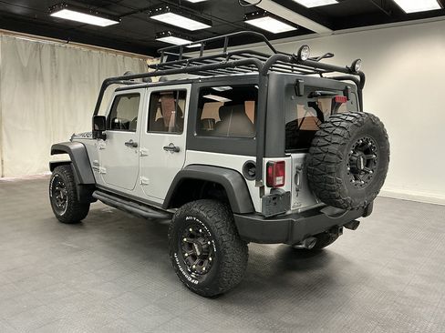 Used 2012 Jeep Wrangler Unlimited Sport w/ Trailer Tow Group AWD/4WD image 4