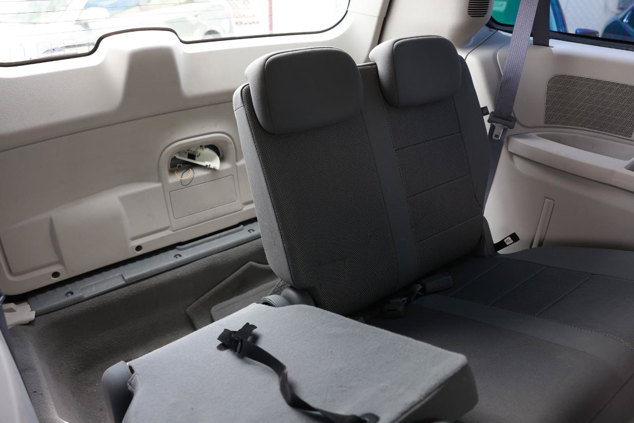 Used 2008 Dodge Grand Caravan SE FWD image 25