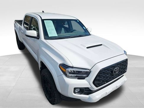 Used 2023 Toyota Tacoma TRD Sport AWD/4WD image 2