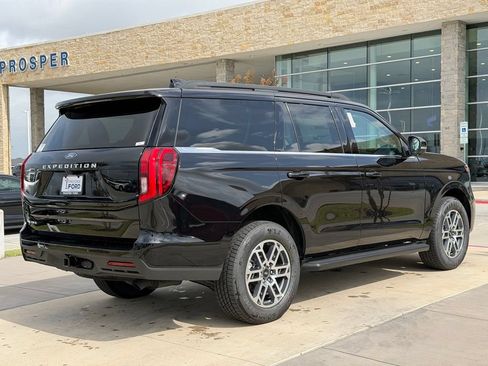 New 2026 Ford Expedition Active RWD image 16
