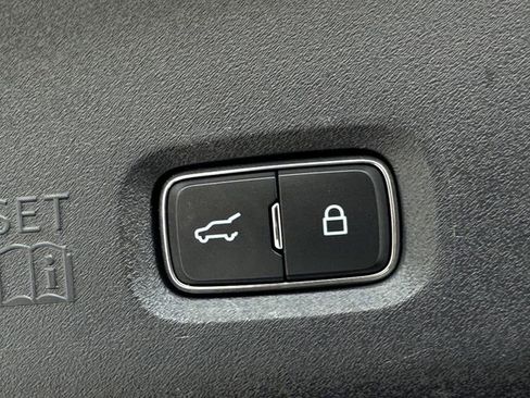 Certified 2025 Ford Expedition Platinum w/ Platinum Ultimate Package image 36