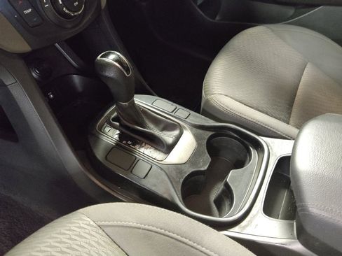 Used 2018 Hyundai Santa Fe SE FWD image 26