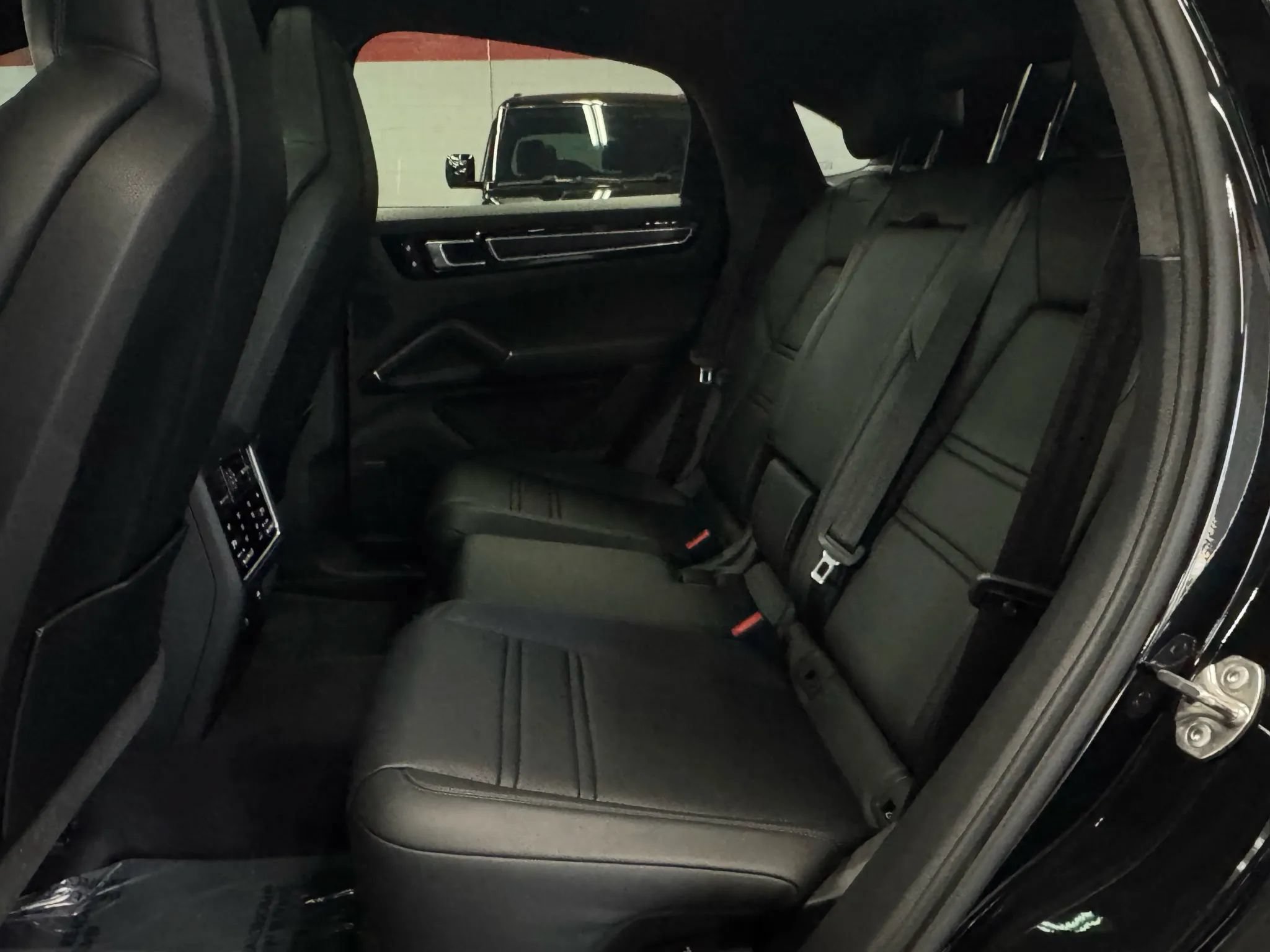 Used 2023 Porsche Cayenne GTS AWD/4WD image 21