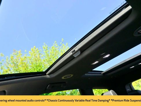 Used 2024 Buick Enclave Avenir w/ Avenir Technology Package image 13