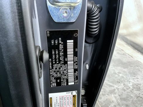 Used 2024 Toyota 4Runner TRD Off-Road image 25