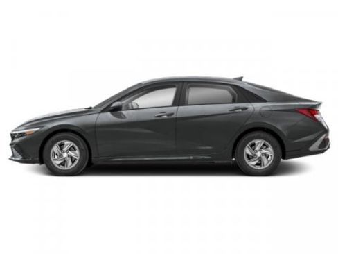 New 2026 Hyundai Elantra SE FWD image 3