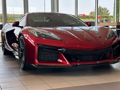 Used 2024 Chevrolet Corvette Z06 w/ Battery Protection Package RWD image 2