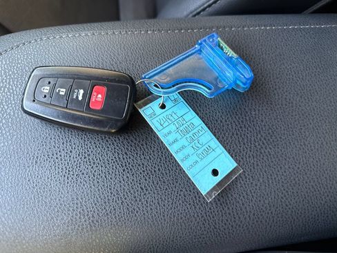 Used 2024 Toyota Camry XSE FWD image 13