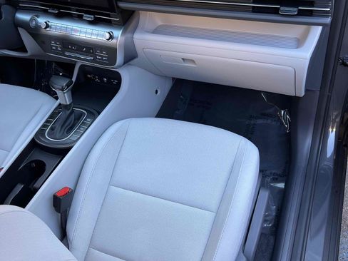 Used 2024 Hyundai Kona SEL image 40