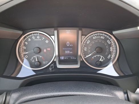 Used 2019 Toyota Tacoma SR5 image 28