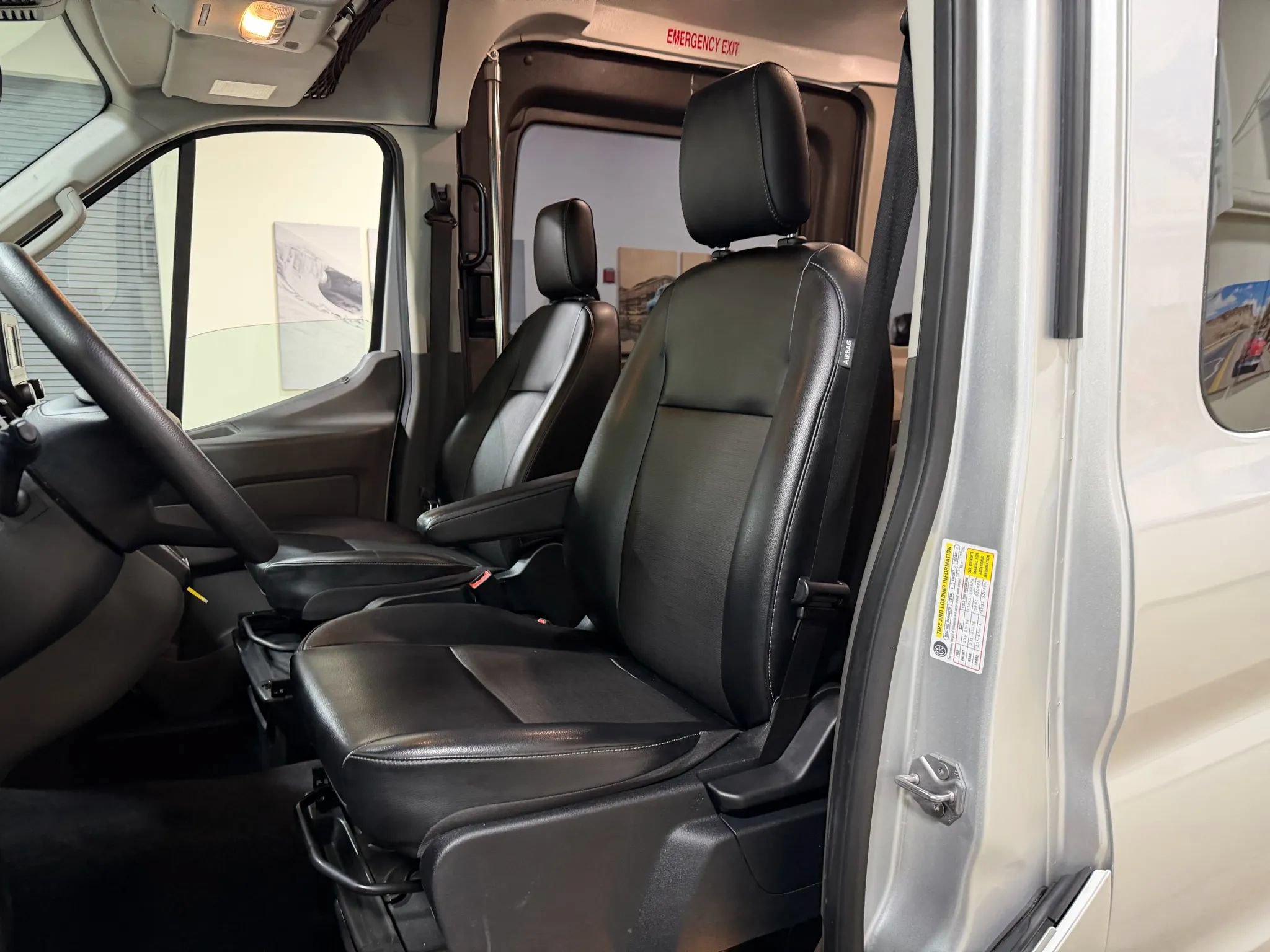 Used 2020 Ford Transit 250 Medium Roof RWD image 35