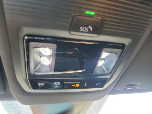 New 2026 Volkswagen Atlas Cross Sport SE image 27