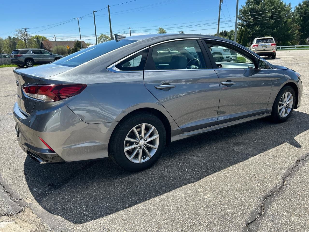 Used 2018 Hyundai Sonata SE FWD image 4
