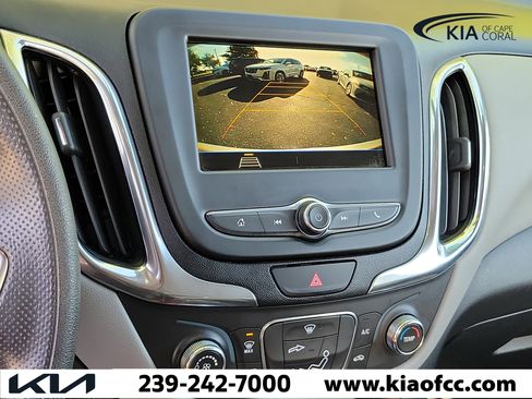 Used 2019 Chevrolet Equinox LS image 28