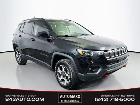 Used 2022 Jeep Compass Trailhawk image 1