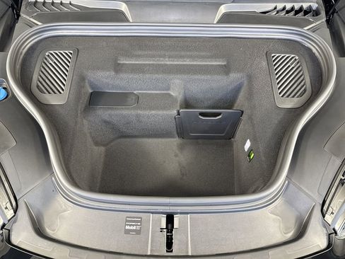 New 2026 Porsche Macan Turbo Electric AWD/4WD image 22