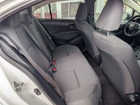 Used 2023 Toyota Corolla LE image 7